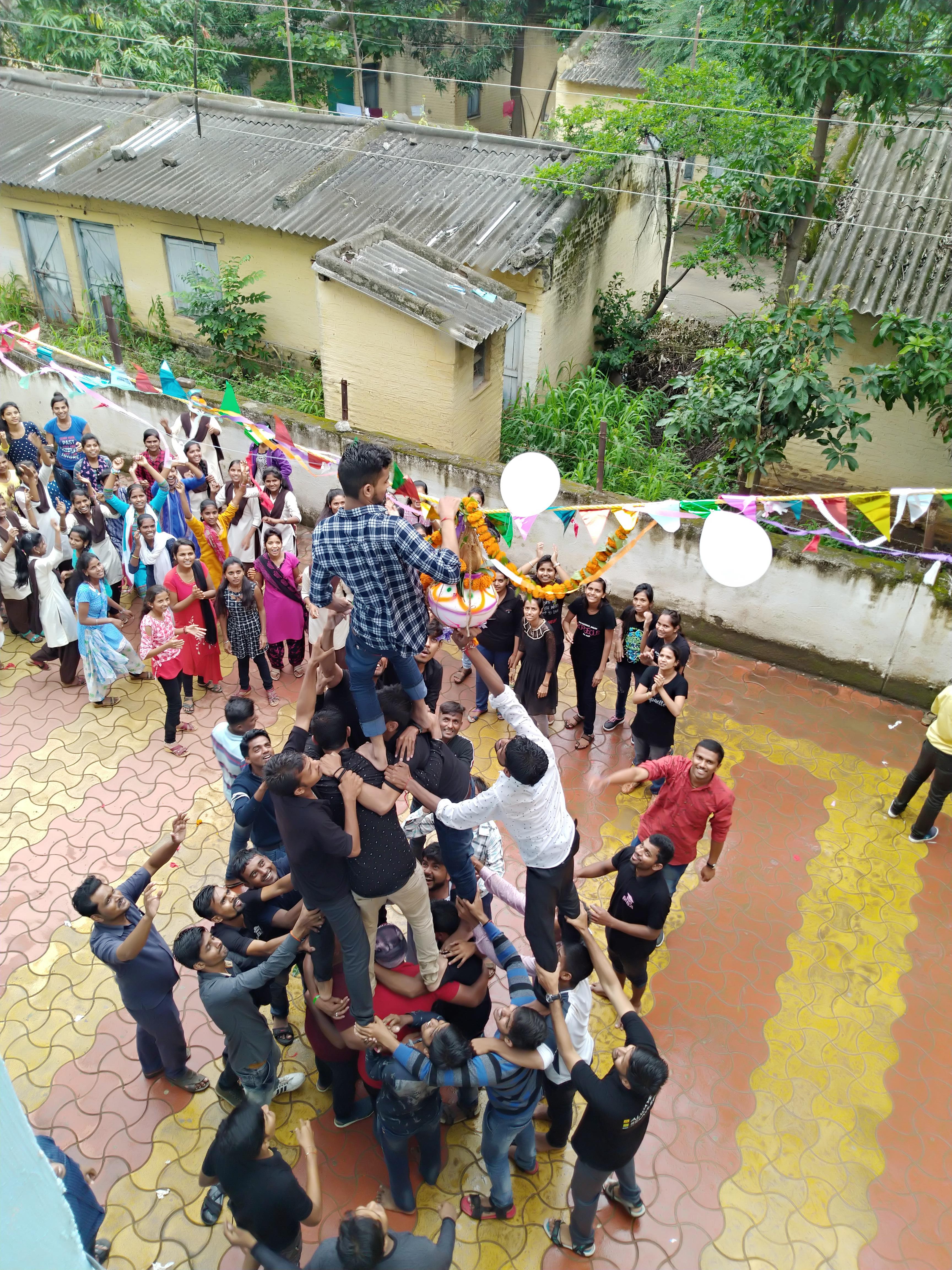 Dahi_Handi_Festival